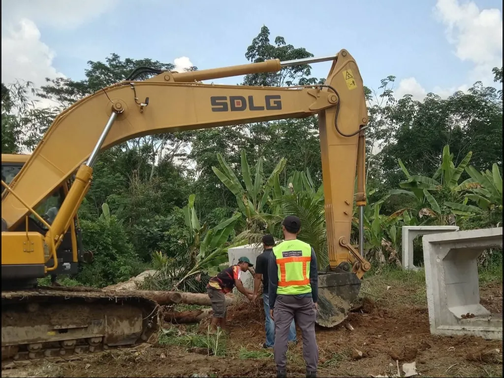 Pemasangan box cluvert di Nagari Kurnia Selatan